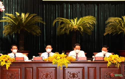 Chủ tịch Quốc hội Vương Đình Huệ chủ trì Hội nghị tổng kết công tác Hội đồng nhân dân các tỉnh phía Nam
